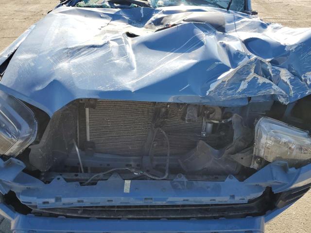 70197425 :رقم المزاد ، 5TFCZ5AN7JX163702 vin ، 2018 Toyota Tacoma Double Cab مزاد بيع