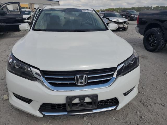 69622145 :رقم المزاد ، 1HGCR3F88FA014623 vin ، 2015 Honda Accord مزاد بيع