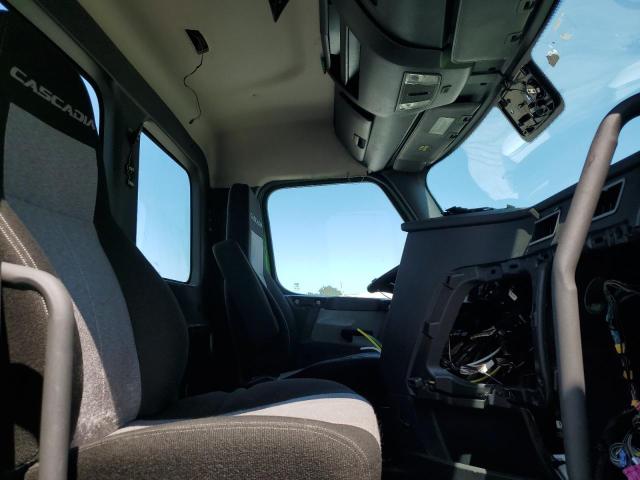 Продажа на аукционе авто 2021 Freightliner Cascadia 1, vin: 1FUJHTDV8MLMM8326, номер лота: 69201205