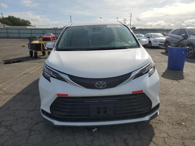 2021 Toyota Sienna Le მანქანა იყიდება აუქციონზე, vin: 5TDKRKEC6MS043743, აუქციონის ნომერი: 68544565