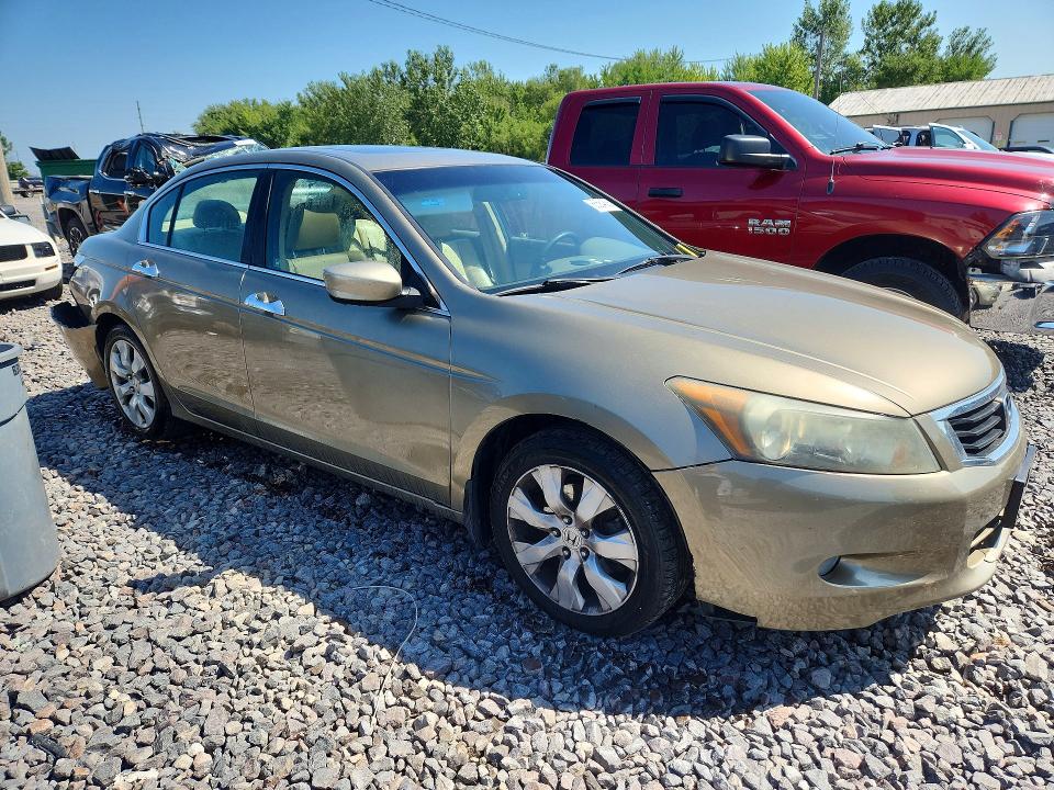 65584836 :رقم المزاد ، 1HGCP3F87AA012201 vin ، 2010 Honda Accord مزاد بيع