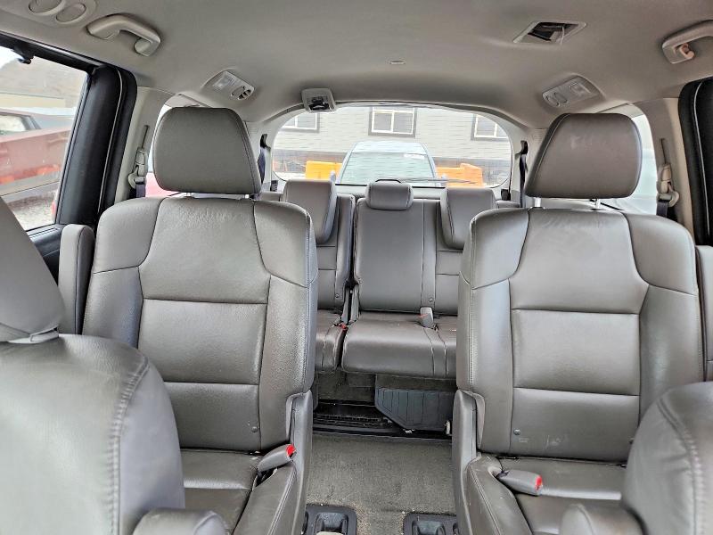 64084446 :رقم المزاد ، 5FNRL5H61FB024113 vin ، 2015 Honda Odyssey مزاد بيع
