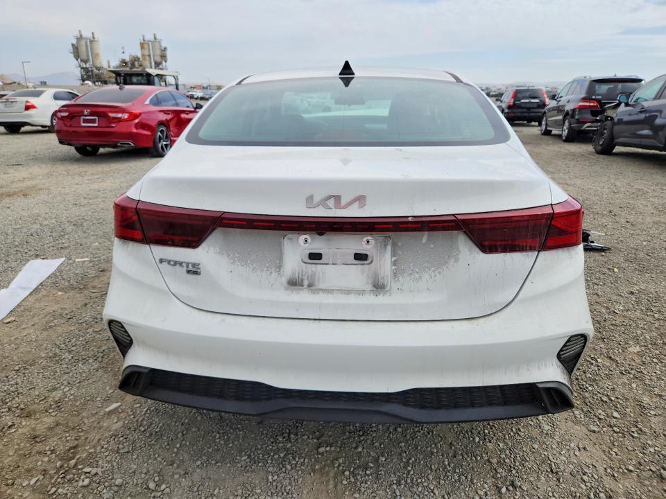 66112546 :رقم المزاد ، 3KPF24AD0RE824159 vin ، 2024 Kia Forte مزاد بيع