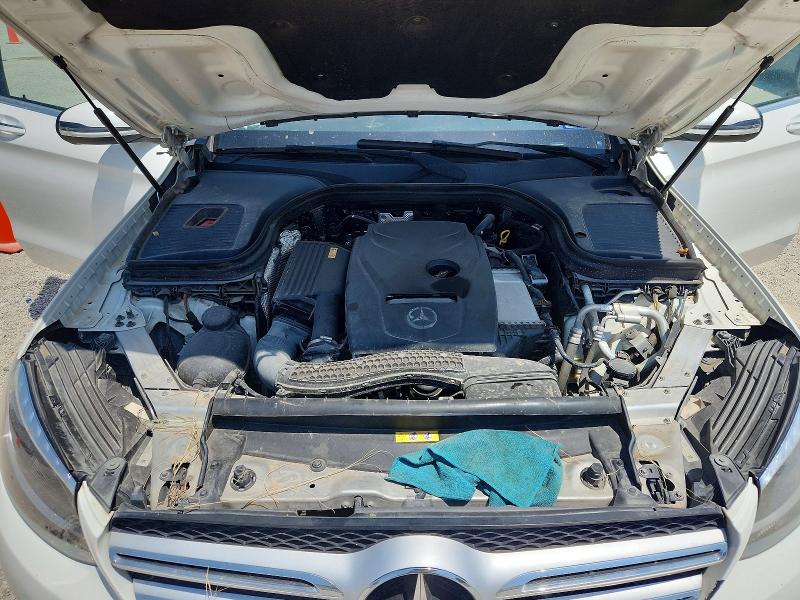 65864346 :رقم المزاد ، WDC0G4JB9HF224728 vin ، 2017 Mercedes-benz Glc مزاد بيع