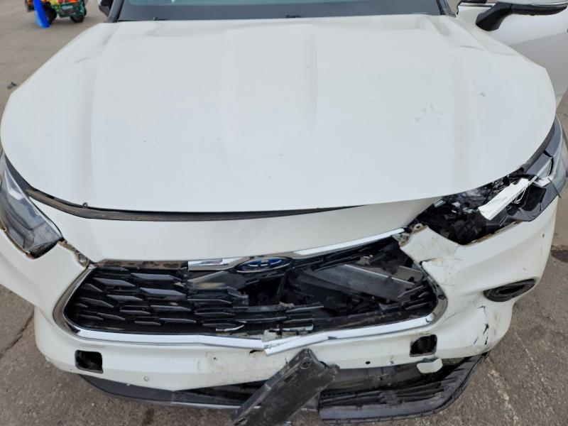 Продаж на аукціоні авто 2021 Toyota Highlander, vin: 5TDEBRCH1MS037471, номер лоту: 64853786