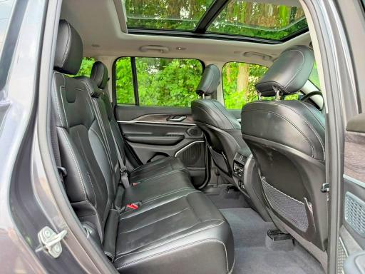 Продажа на аукционе авто 2023 Jeep Grand Cherokee, vin: 1C4RJYB62PC665057, номер лота: 64675336