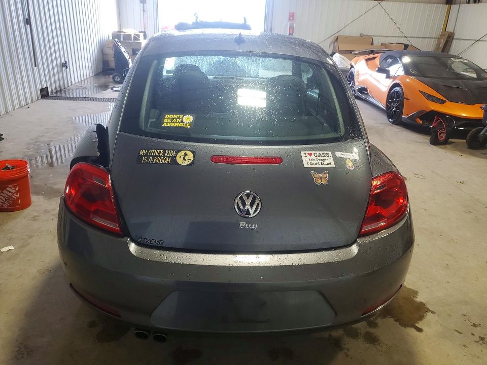 2015 Volkswagen Beetle მანქანა იყიდება აუქციონზე, vin: 3VWJ17ATXFM642554, აუქციონის ნომერი: 66942016