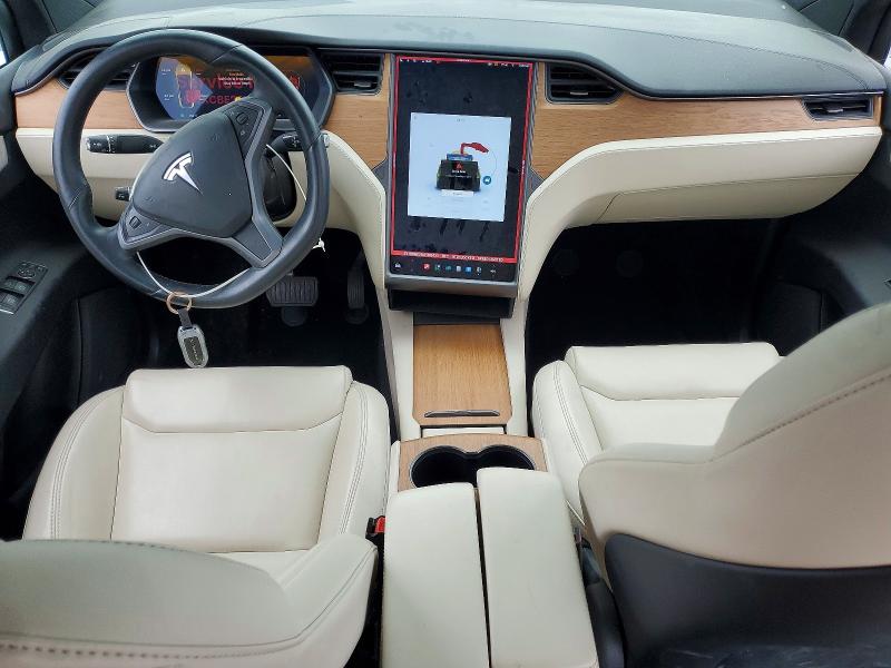 65403666 :رقم المزاد ، 5YJXCBE26LF305133 vin ، 2020 Tesla Model X مزاد بيع