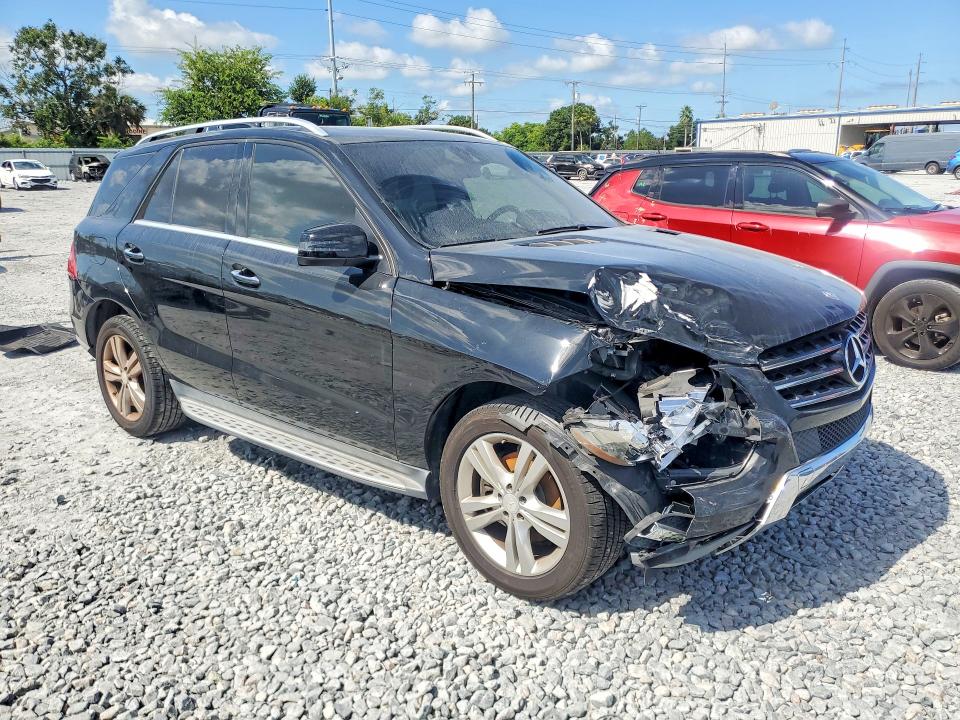 64931946 :رقم المزاد ، 4JGDA2EB2DA216383 vin ، 2013 Mercedes-benz Ml مزاد بيع