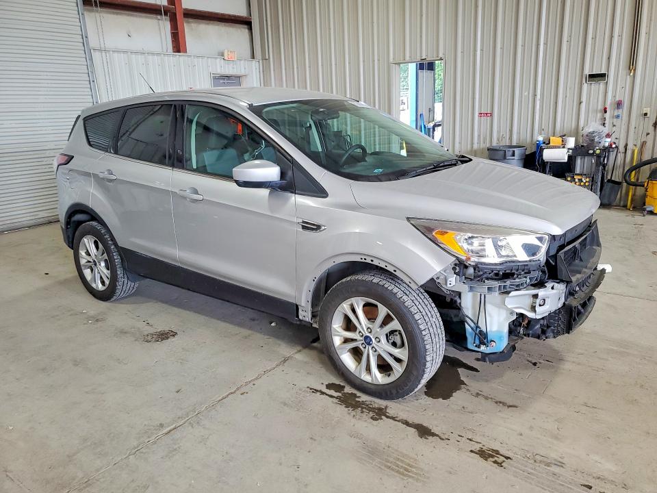 Auction sale of the 2017 Ford Escape, vin: 1FMCU9GD7HUE50923, lot number: 63567996