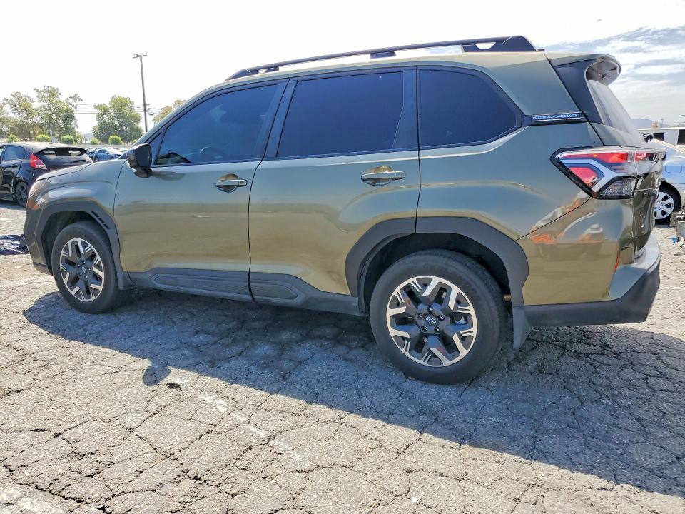 Продажа на аукционе авто 2025 Subaru Forester, vin: JF2SLDBC4SH432692, номер лота: 64308056