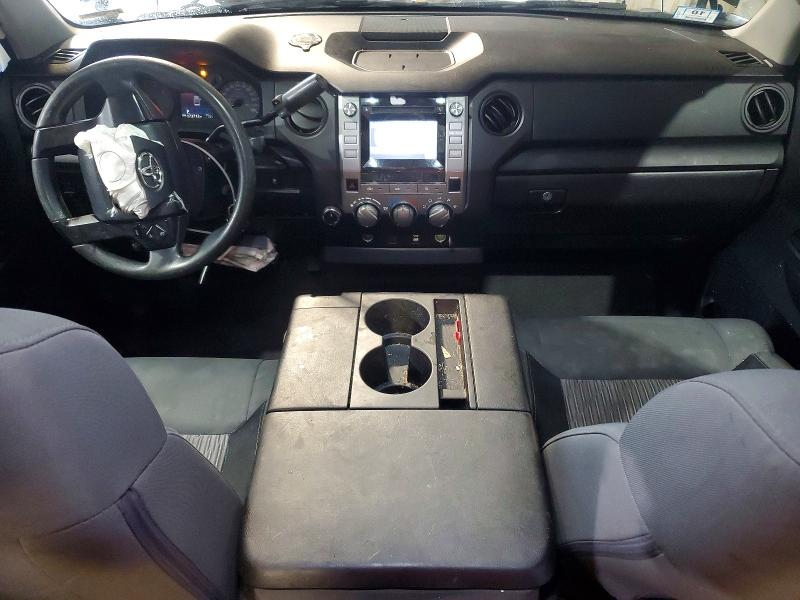 63517426 :رقم المزاد ، 5TFUM5F16FX060075 vin ، 2015 Toyota Tundra مزاد بيع