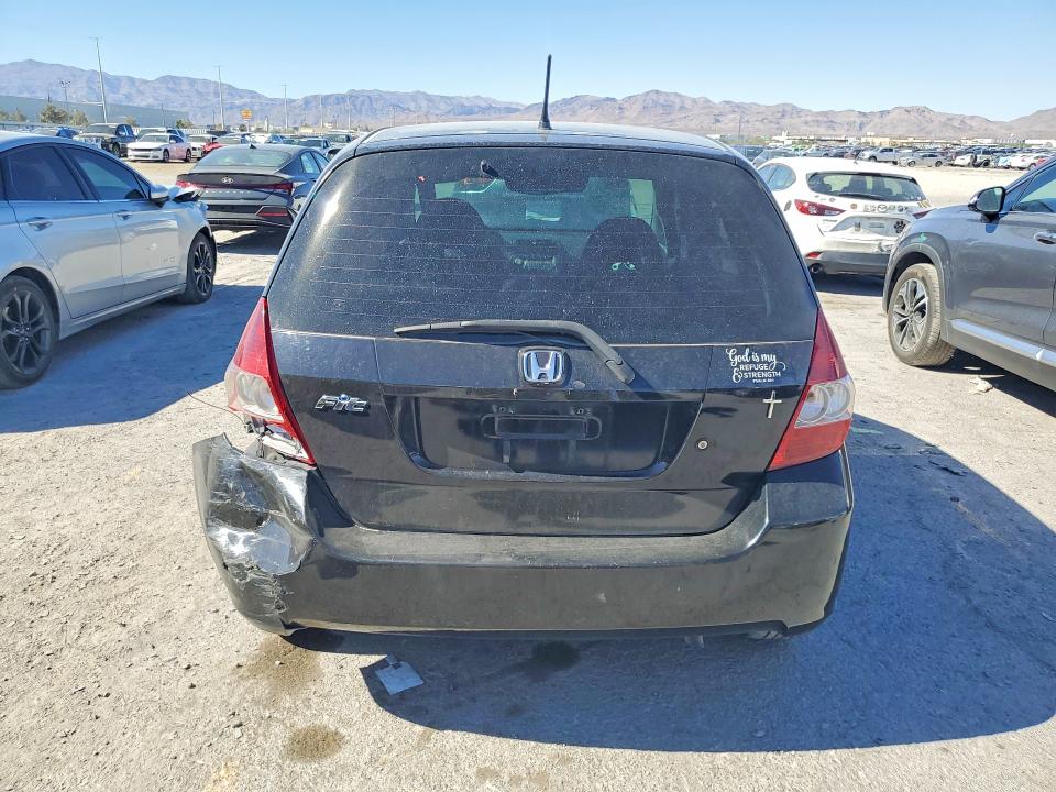 2008 Honda Fit მანქანა იყიდება აუქციონზე, vin: JHMGD38408S018170, აუქციონის ნომერი: 63573596