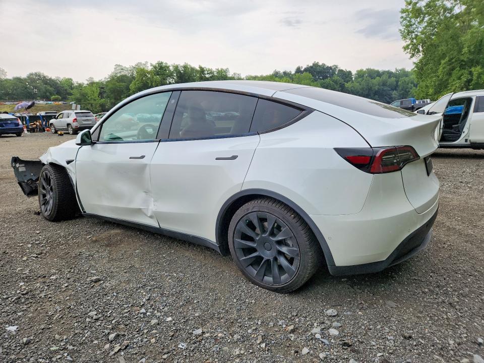 Продажа на аукционе авто 2021 Tesla Model Y, vin: 5YJYGDEE5MF085211, номер лота: 64361916