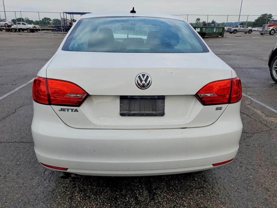 2014 Volkswagen Jetta მანქანა იყიდება აუქციონზე, vin: 3VWD17AJ5EM369050, აუქციონის ნომერი: 64130956