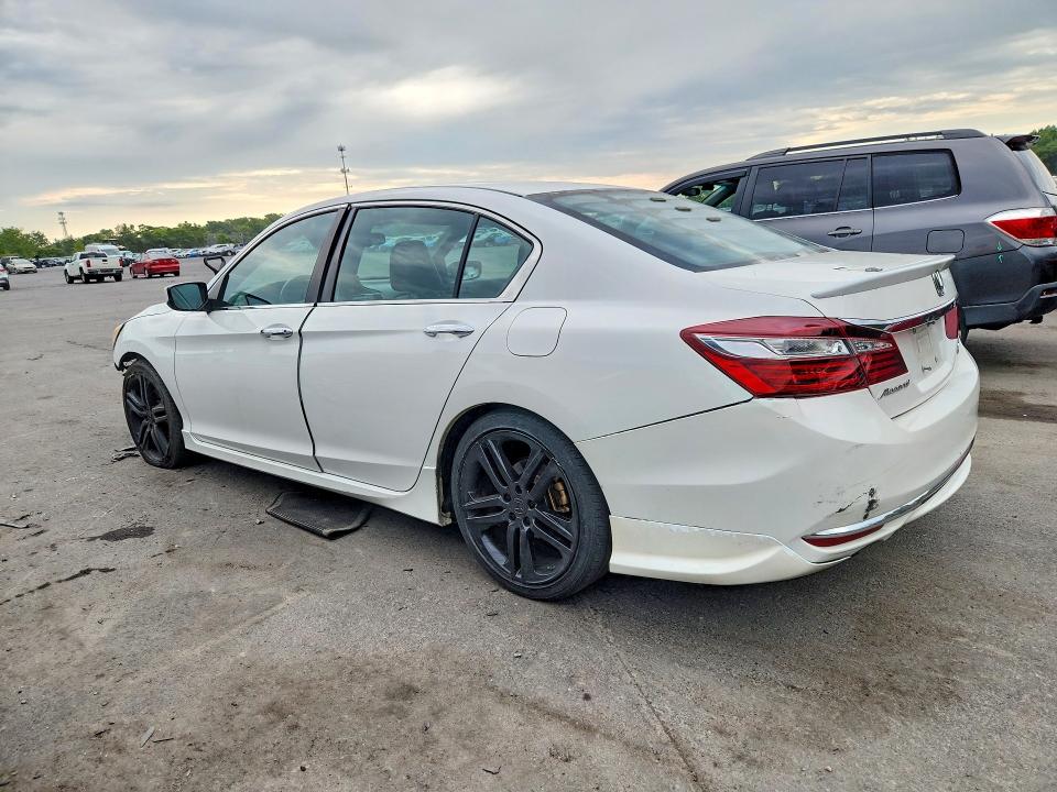 Продаж на аукціоні авто 2017 Honda Accord, vin: 1HGCR2F1XHA018964, номер лоту: 65503896