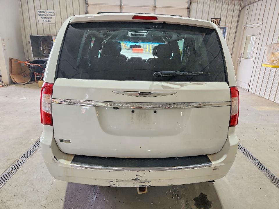 65017806 :رقم المزاد ، 2C4RC1BG1ER444290 vin ، 2014 Chrysler Town & Country مزاد بيع