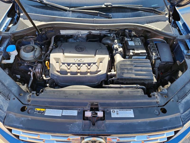 63210946 :رقم المزاد ، 3VV0B7AXXKM006145 vin ، 2019 Volkswagen Tiguan مزاد بيع