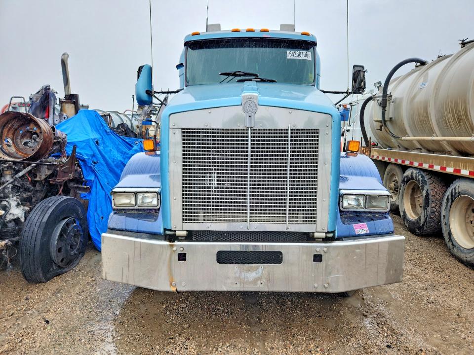 2000 Kenworth Construction მანქანა იყიდება აუქციონზე, vin: 1XKDDU9XXYJ844893, აუქციონის ნომერი: 64230106