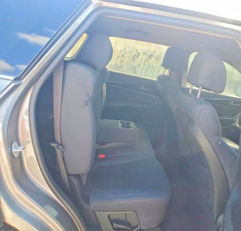 65853156 :رقم المزاد ، 5XYPG4A3XHG331412 vin ، 2017 Kia Sorento مزاد بيع