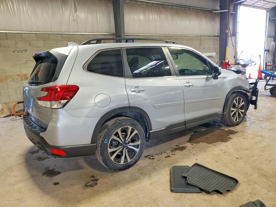 63524746 :رقم المزاد ، JF2SKAPC0NH472413 vin ، 2022 Subaru Forester مزاد بيع