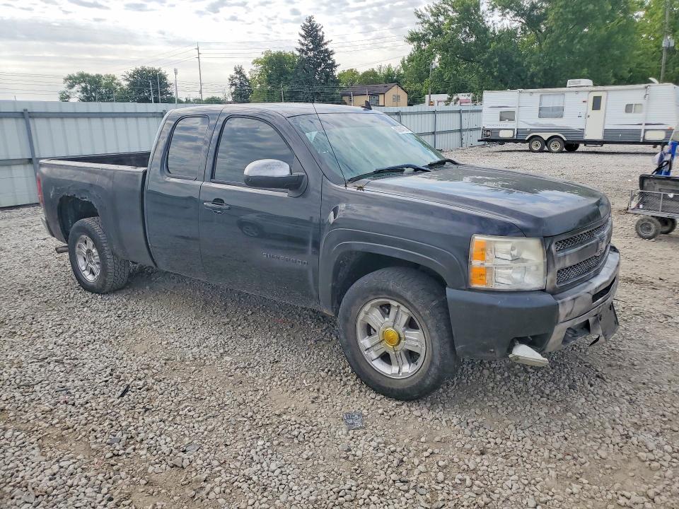 Продажа на аукционе авто 2011 Chevrolet Silverado, vin: 1GCRKSE3XBZ224049, номер лота: 63684786