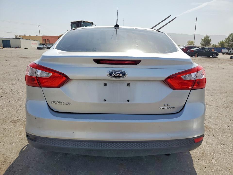 64061536 :رقم المزاد ، 1FADP3F27EL110305 vin ، 2014 Ford Focus مزاد بيع