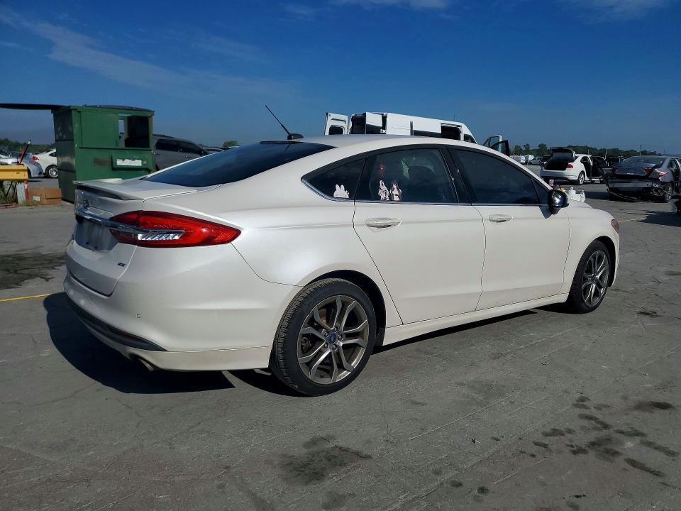 Продажа на аукционе авто 2017 Ford Fusion, vin: 3FA6P0H7XHR221873, номер лота: 65939756