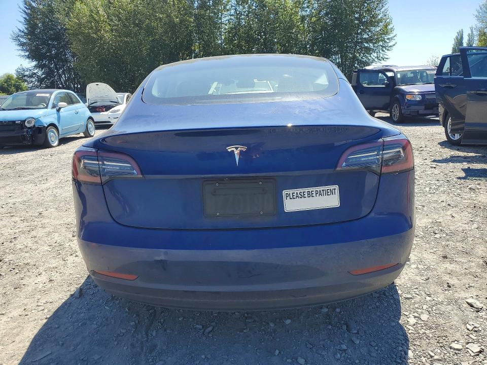 64679746 :رقم المزاد ، 5YJ3E1EAXMF022858 vin ، 2021 Tesla Model 3 مزاد بيع