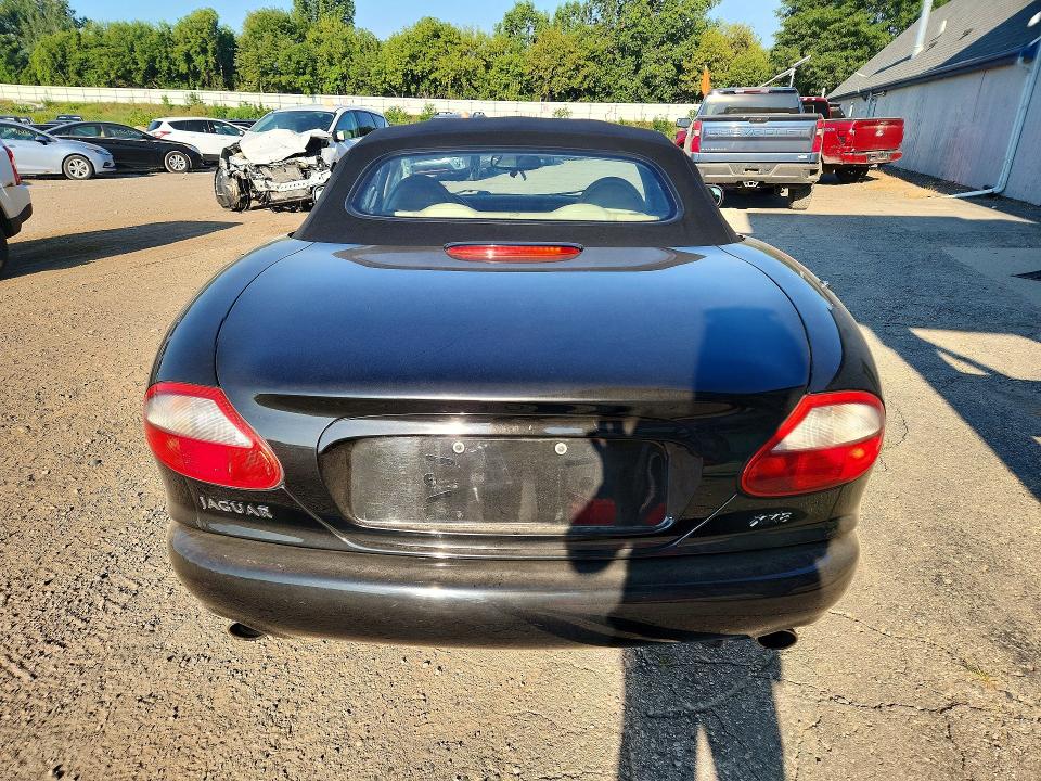 2000 Jaguar Xk8 მანქანა იყიდება აუქციონზე, vin: SAJJA42C9YNA09427, აუქციონის ნომერი: 63819656
