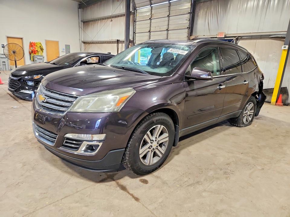 62220516 :رقم المزاد ، 1GNKVGKD2FJ359198 vin ، 2015 Chevrolet Traverse مزاد بيع