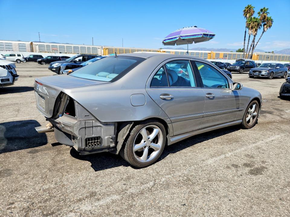 2006 Mercedes-benz C მანქანა იყიდება აუქციონზე, vin: WDBRF52H06A836303, აუქციონის ნომერი: 66382546