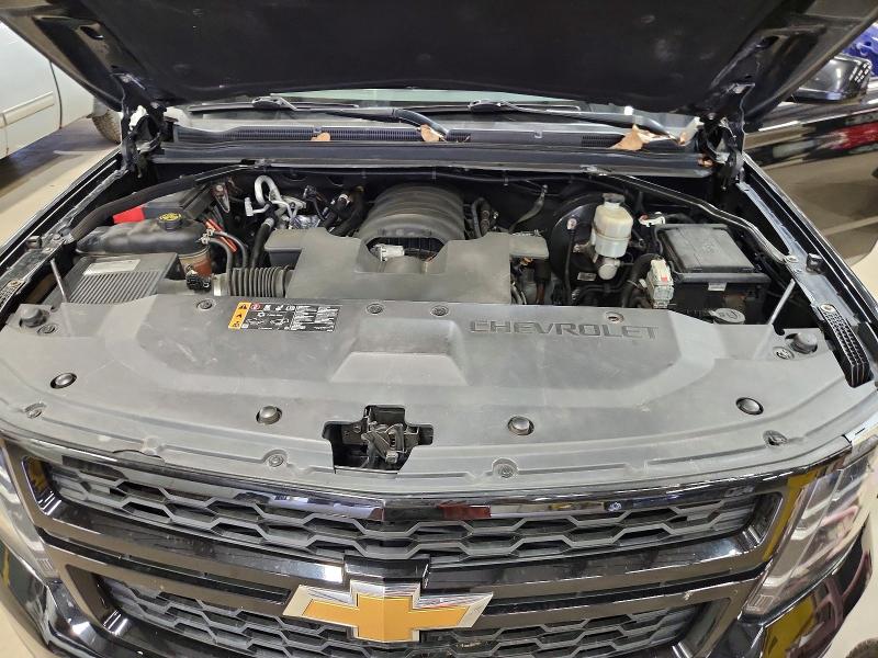 Продаж на аукціоні авто 2019 Chevrolet Suburban, vin: 1GNSKHKC6KR181958, номер лоту: 64071666
