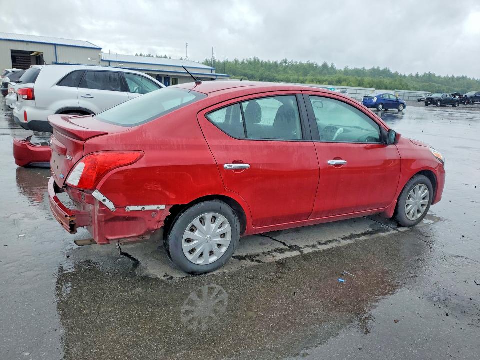 64474976 :رقم المزاد ، 3N1CN7AP7FL840116 vin ، 2015 Nissan Versa مزاد بيع