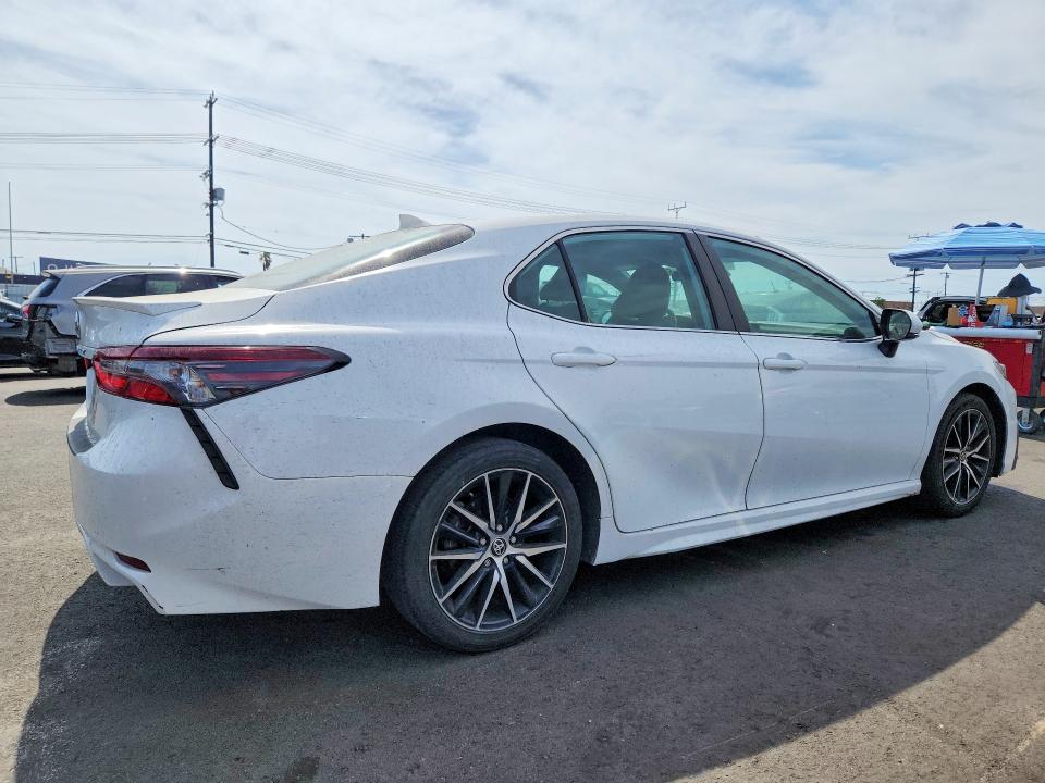 2023 Toyota Camry Hybrid მანქანა იყიდება აუქციონზე, vin: 4T1G31AK2PU601825, აუქციონის ნომერი: 66973866