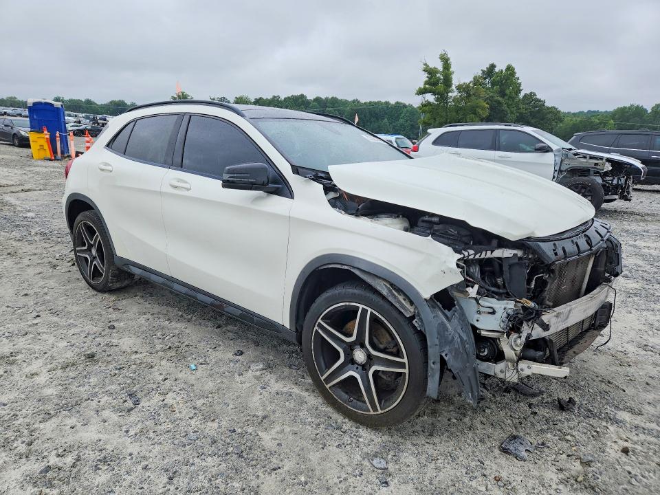 63994196 :رقم المزاد ، WDCTG4EB7HJ329398 vin ، 2017 Mercedes-benz Gla مزاد بيع
