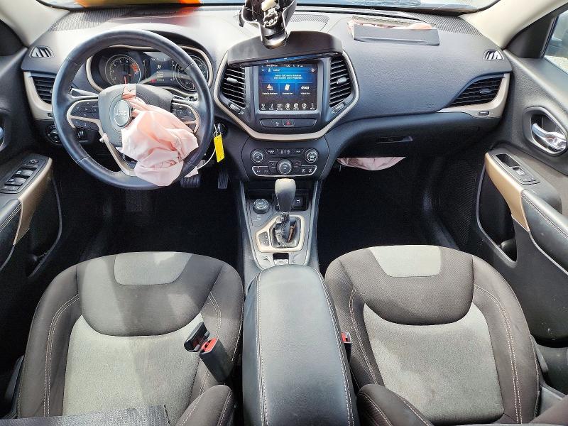 64139106 :رقم المزاد ، 1C4PJMCX6JD602617 vin ، 2018 Jeep Cherokee مزاد بيع