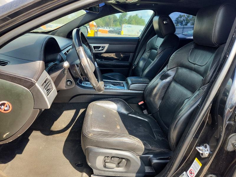 65199306 :رقم المزاد ، SAJWJ0FF6F8U76512 vin ، 2015 Jaguar Xf مزاد بيع