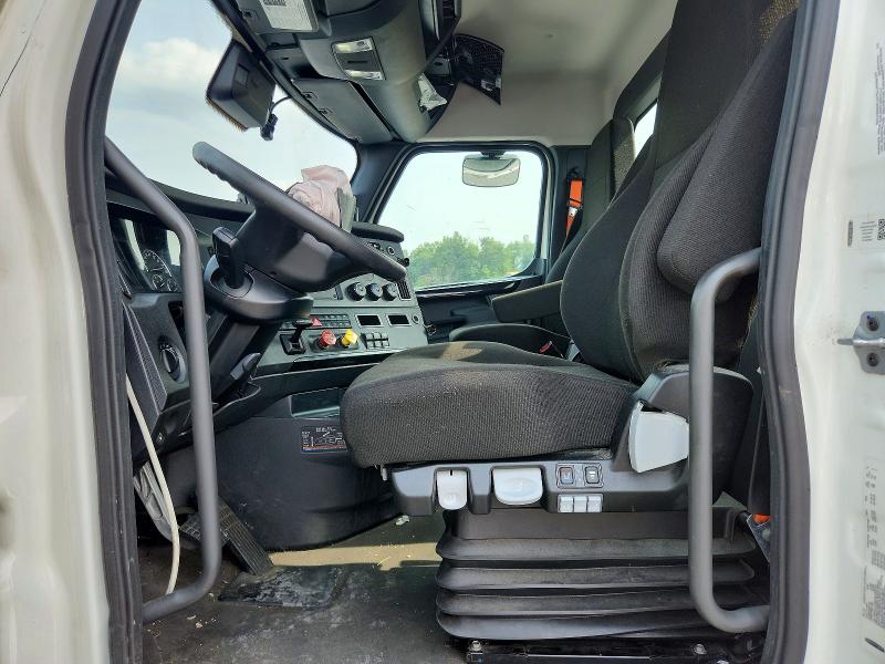Продаж на аукціоні авто 2025 Freightliner Cascadia 116, vin: 3AKJHTDV1SDVL0260, номер лоту: 65355676