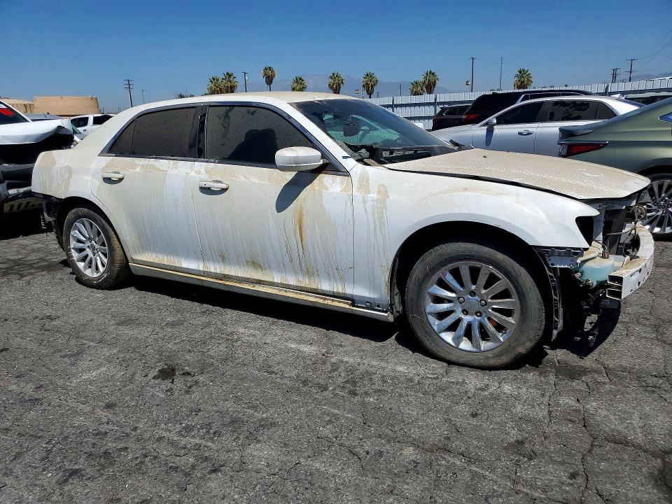 63687336 :رقم المزاد ، 2C3CCAAG1DH740989 vin ، 2013 Chrysler 300 مزاد بيع