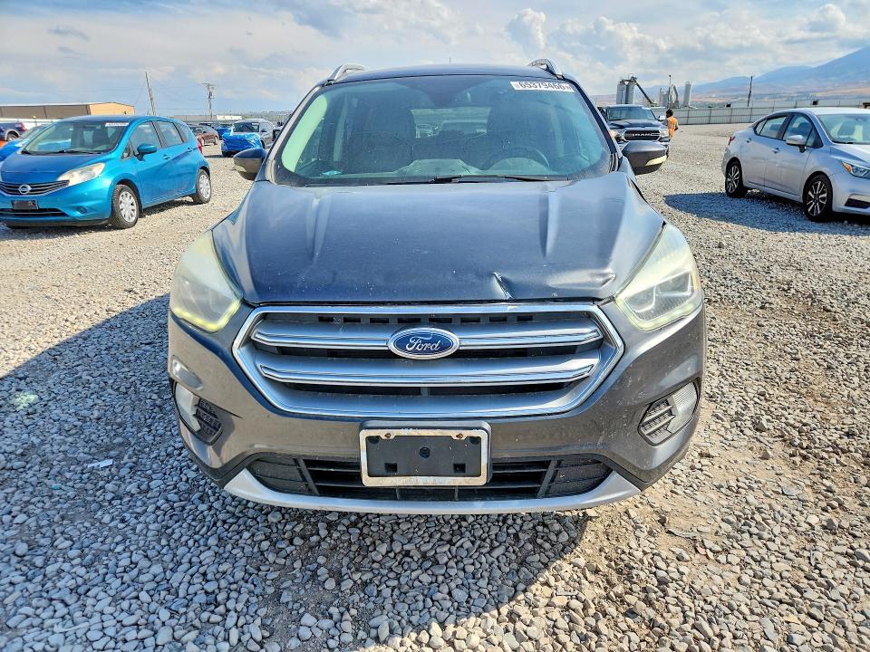 2017 Ford Escape მანქანა იყიდება აუქციონზე, vin: 1FMCU9J95HUC28868, აუქციონის ნომერი: 65379466