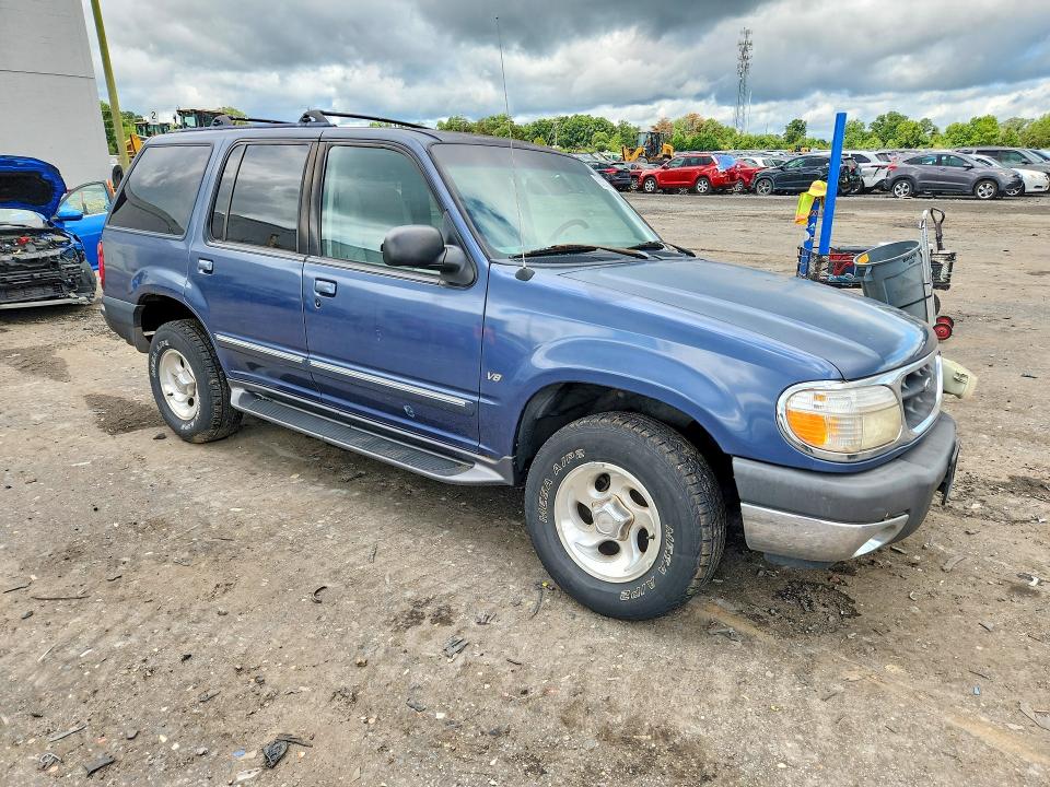 Продажа на аукционе авто 2000 Ford Explorer, vin: 1FMZU83P4YZC12132, номер лота: 63563636