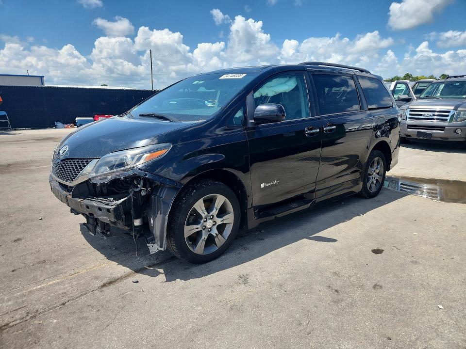 2015 Toyota Sienna მანქანა იყიდება აუქციონზე, vin: 5TDXK3DC0FS676369, აუქციონის ნომერი: 64746036
