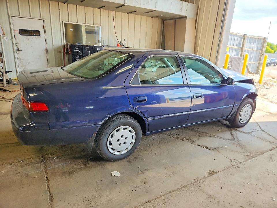 1998 Toyota Camry მანქანა იყიდება აუქციონზე, vin: 4T1BG28K0WU363823, აუქციონის ნომერი: 66741126
