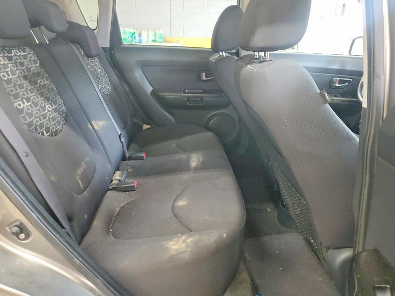 63834816 :رقم المزاد ، KNDJT2A29A7155887 vin ، 2010 Kia Soul مزاد بيع