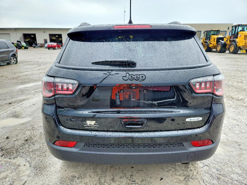 64702076 :رقم المزاد ، 3C4NJDAB5LT174339 vin ، 2020 Jeep Compass مزاد بيع