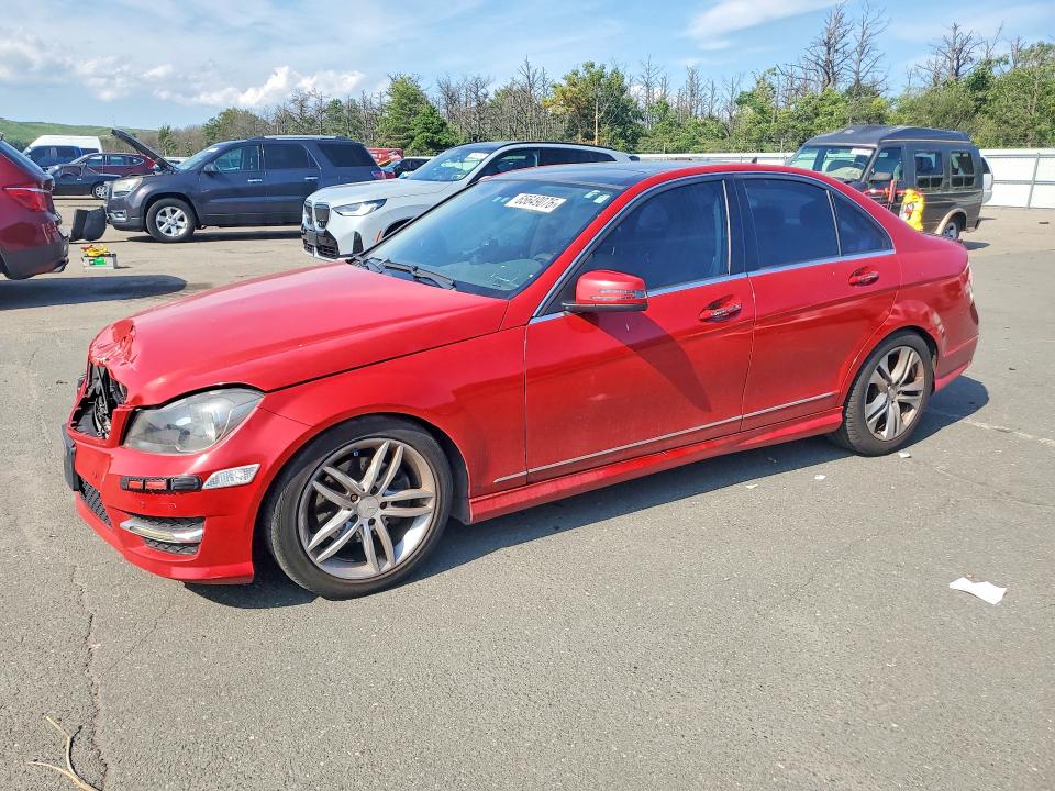65649076 :رقم المزاد ، WDDGF8BBXCF862563 vin ، 2012 Mercedes-benz C مزاد بيع