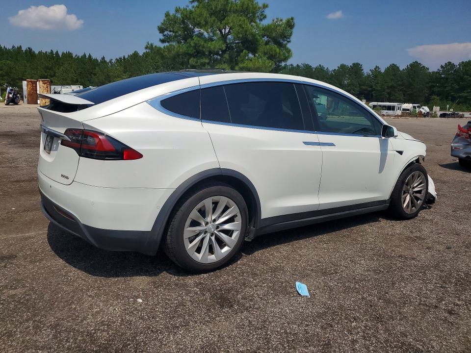 Продаж на аукціоні авто 2017 Tesla Model X, vin: 5YJXCBE24HF075955, номер лоту: 66119476