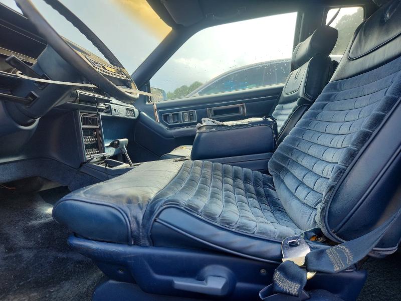 Auction sale of the 1988 Cadillac Eldorado, vin: 1G6EL1152JU617815, lot number: 64817536