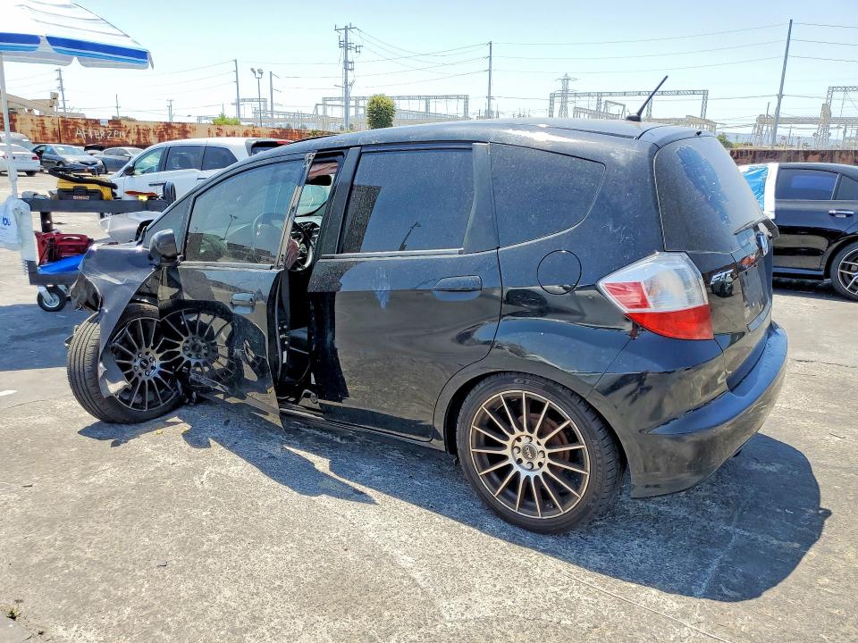 64502146 :رقم المزاد ، JHMGE8H30BS010983 vin ، 2011 Honda Fit مزاد بيع